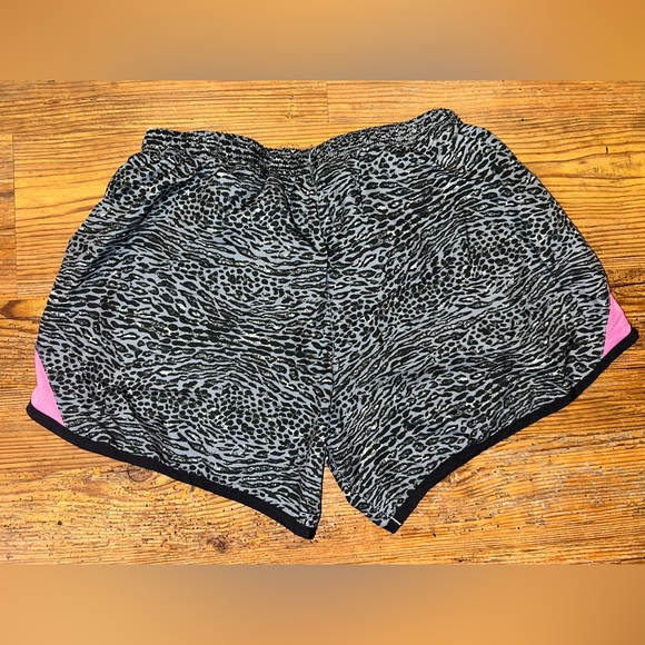 Nike Dri-Fit Athletic Shorts with Pink and Black Leopard Print (YOUTH XL) - Picture 3 of 8